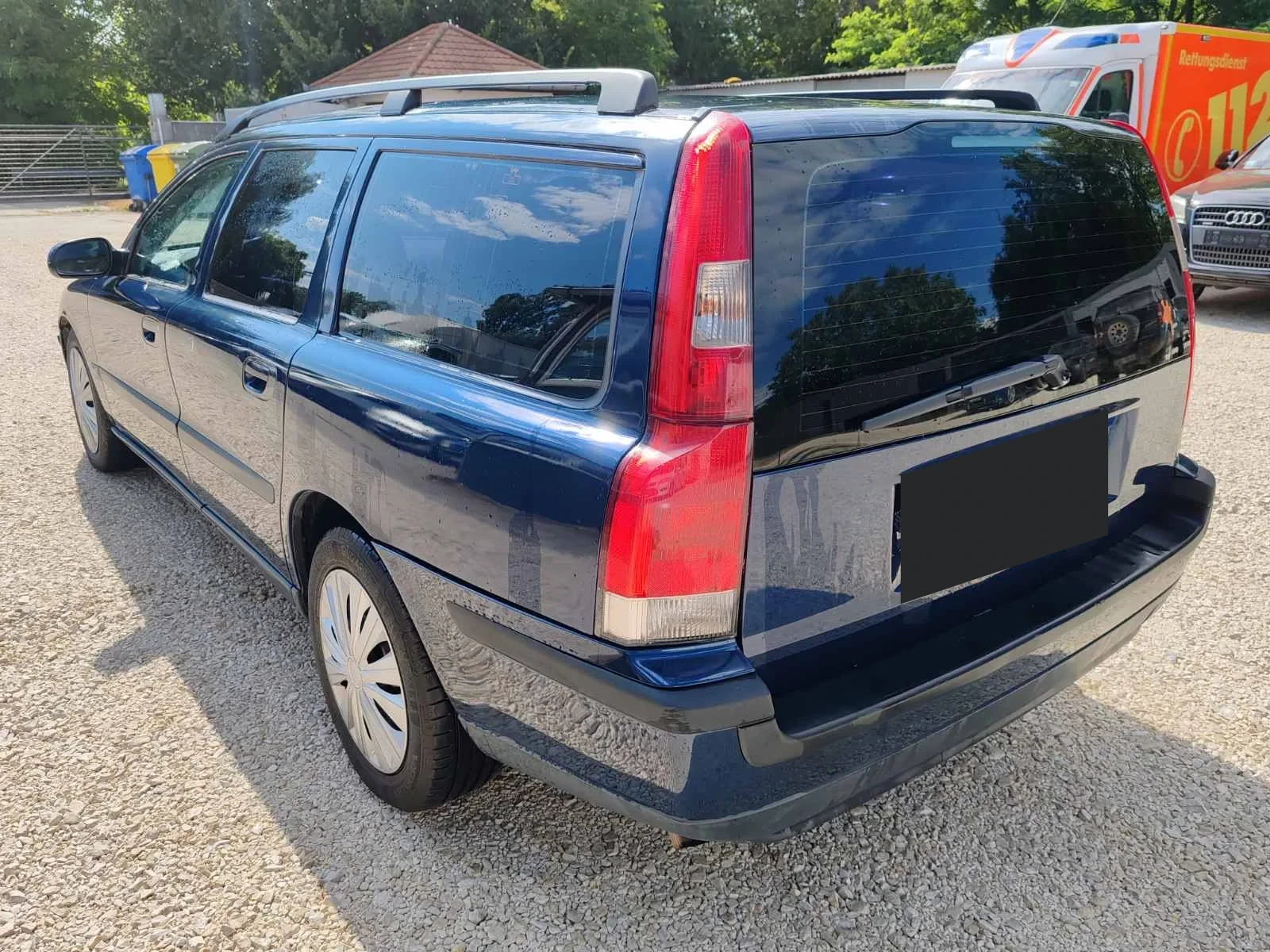 Volvo V70 — photograph from the original BPV booklet (page 119, image 3)