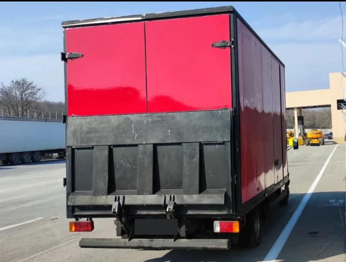 Mercedes D409 truck — photograph from the original BPV booklet (page 180, image 3)