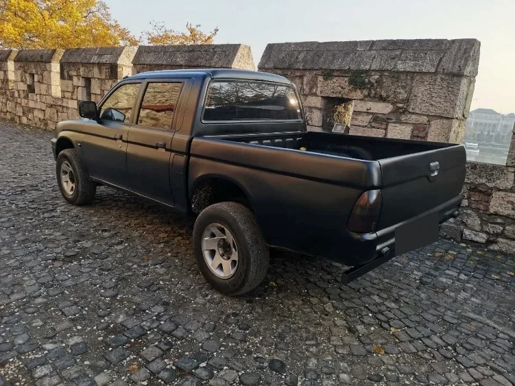 Mitsubishi L200 Pickup — photograph from the original BPV booklet (page 116, image 3)